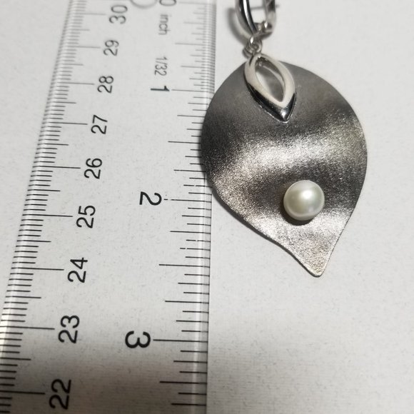 925 Sterling Silver Non Tarnish Large Teardrop Inverted Pear Pearl Earrings - Picture 7 of 10
